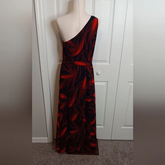 One-Shoulder Red and Navy Dress - Picture 2 of 6